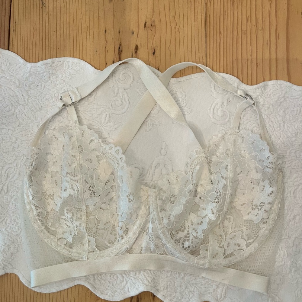 Bra nwot Lonely Lingerie ivory lace 32F